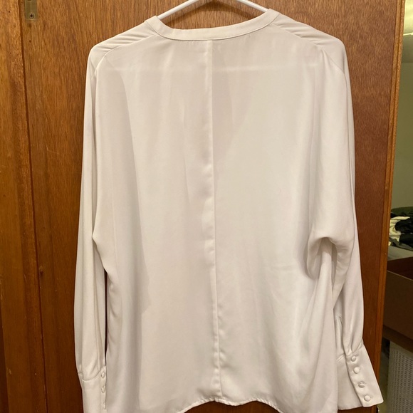Dynamite blouse - Picture 2 of 6